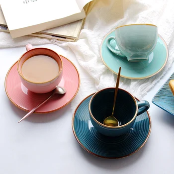 Japoniško stiliaus kūrybinės keramikos kavos puodelius ir lėkštutes, namų antikvariniai popietės arbata nustatyti, ins grynųjų raudona išskirtinį žiedų arbatos puodelio